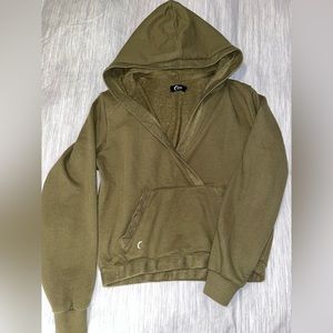 Zyia Cropped Hoodie